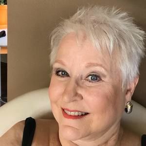 Meet your Posher, Kay